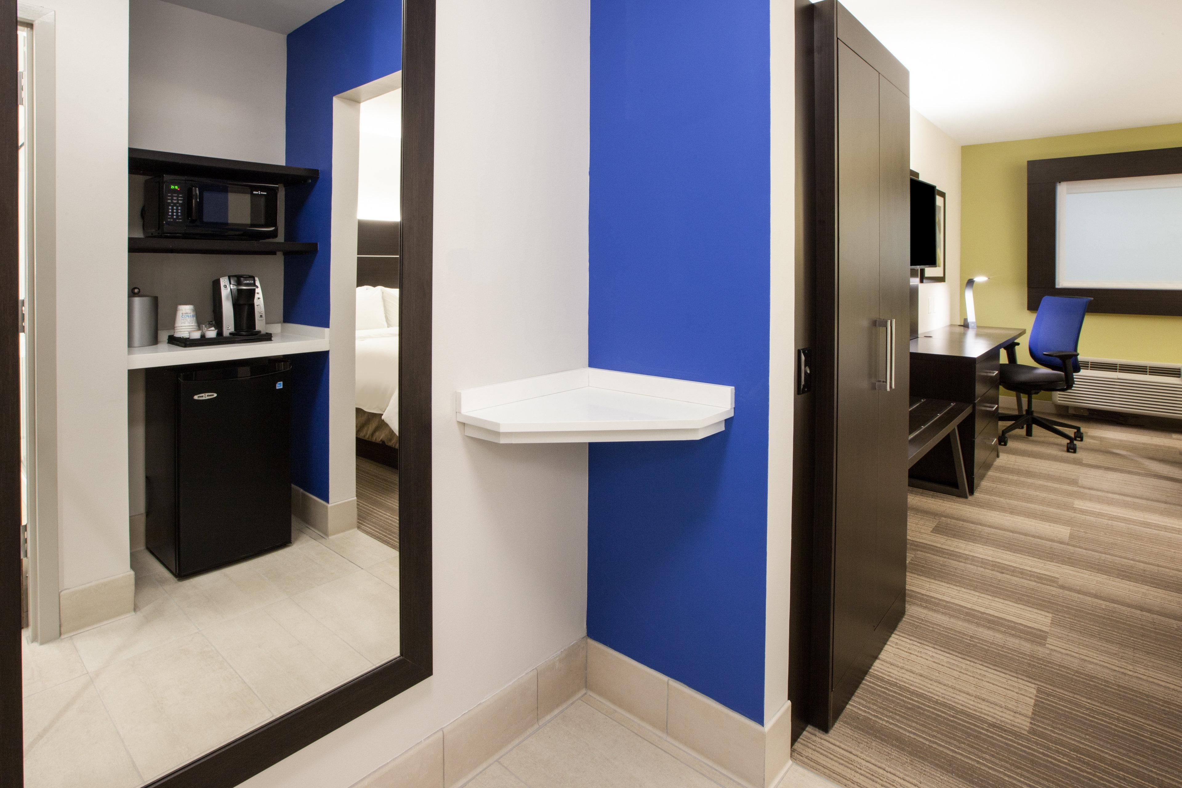 Holiday Inn Express Hotel & Suites Boston - Marlboro By Ihg Hudson Exterior photo