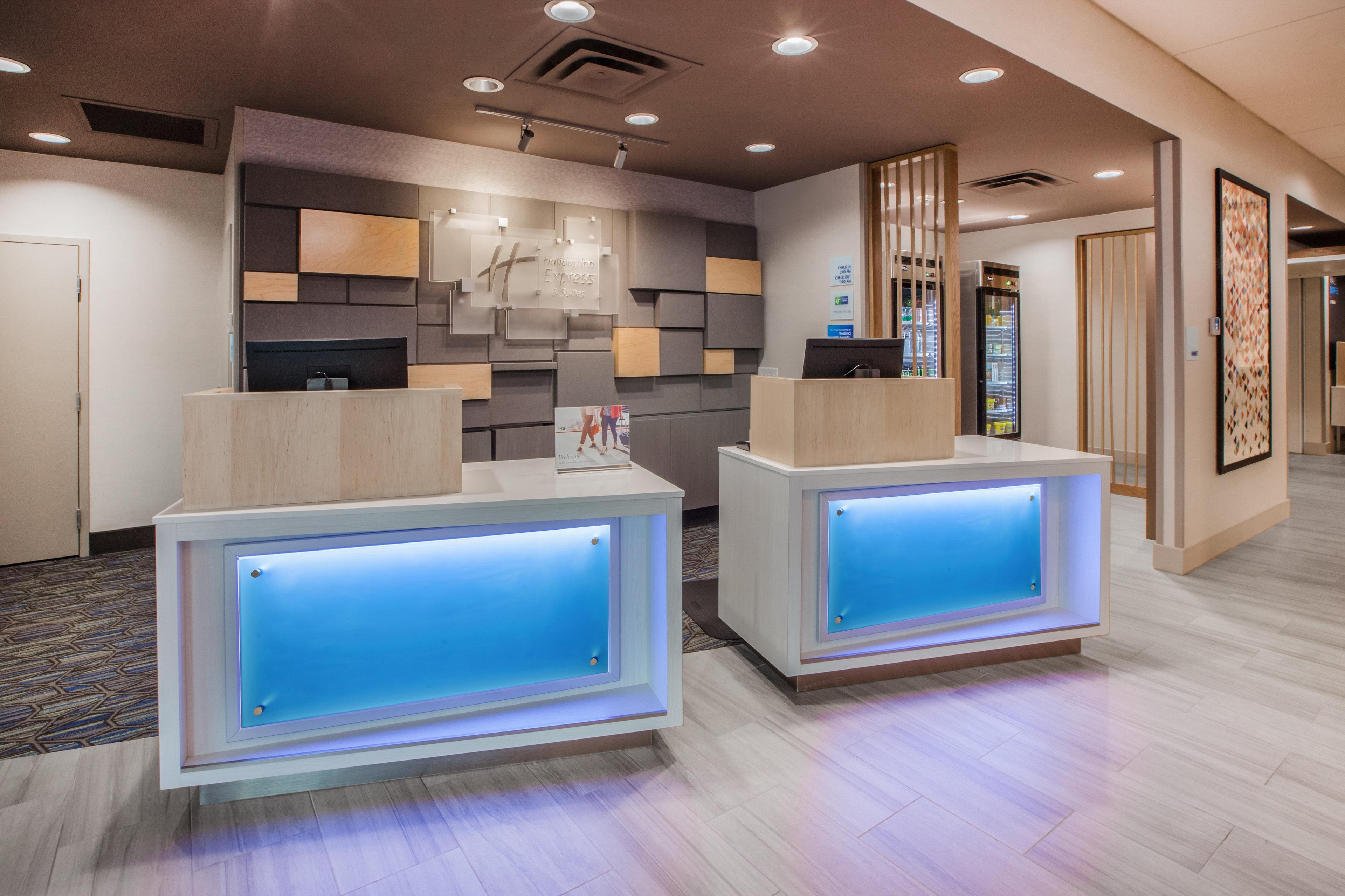 Holiday Inn Express Hotel & Suites Boston - Marlboro By Ihg Hudson Exterior photo